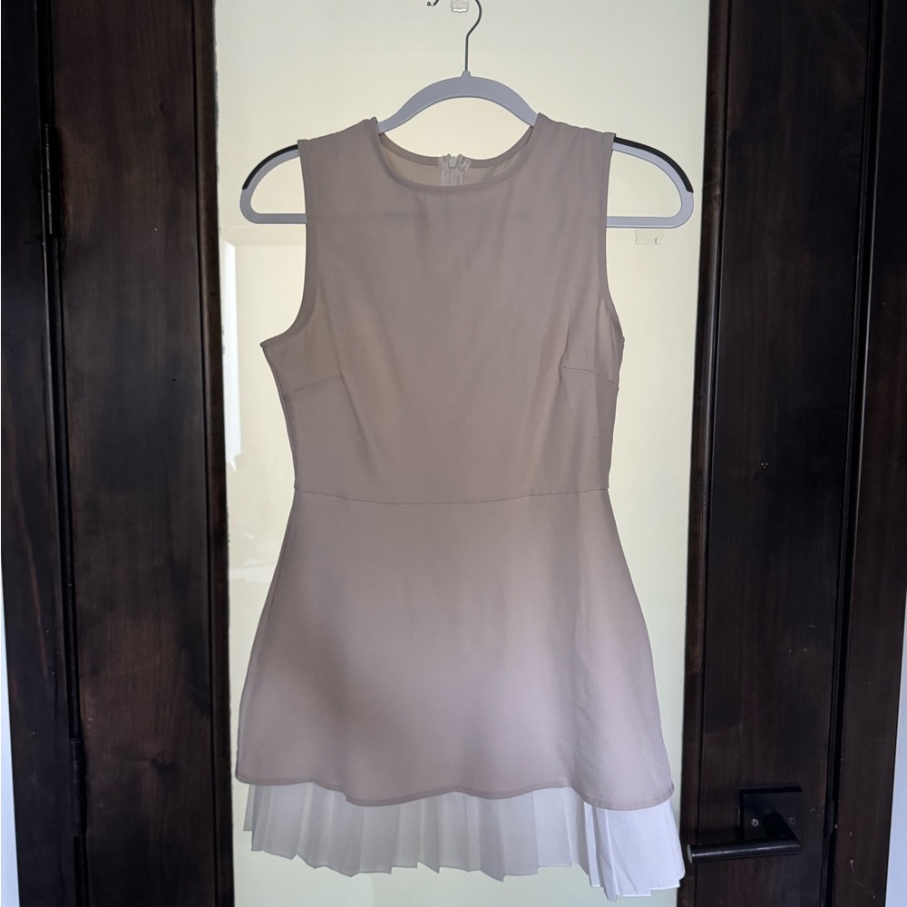 Elegant Beige Sleeveless Dress